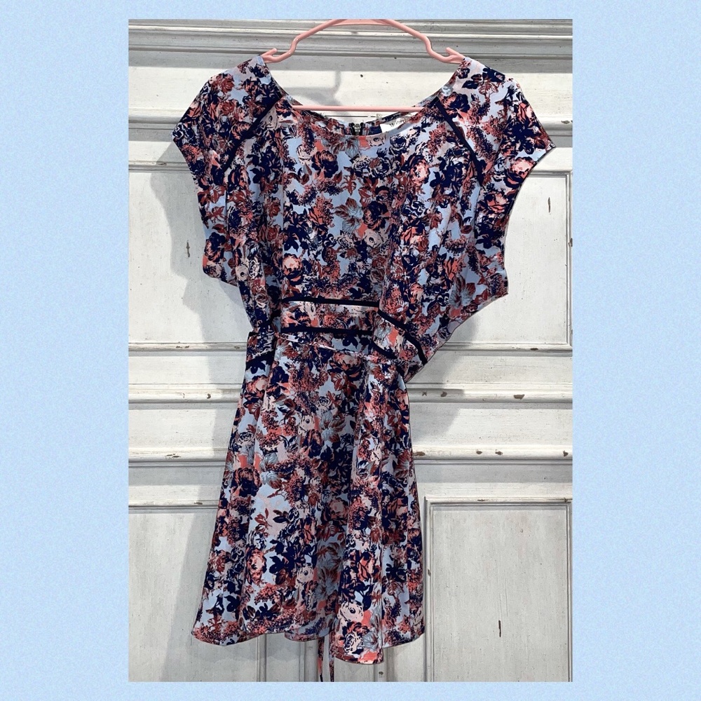 Maternity Floral Blouse Size XL